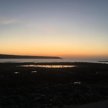 Yha Port Eynon Vandrarhem Exteriör bild