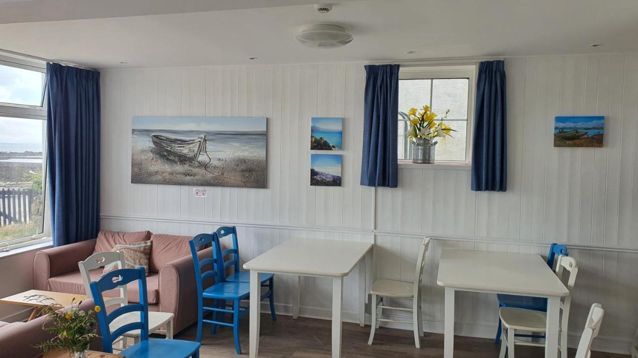 Yha Port Eynon Vandrarhem Exteriör bild