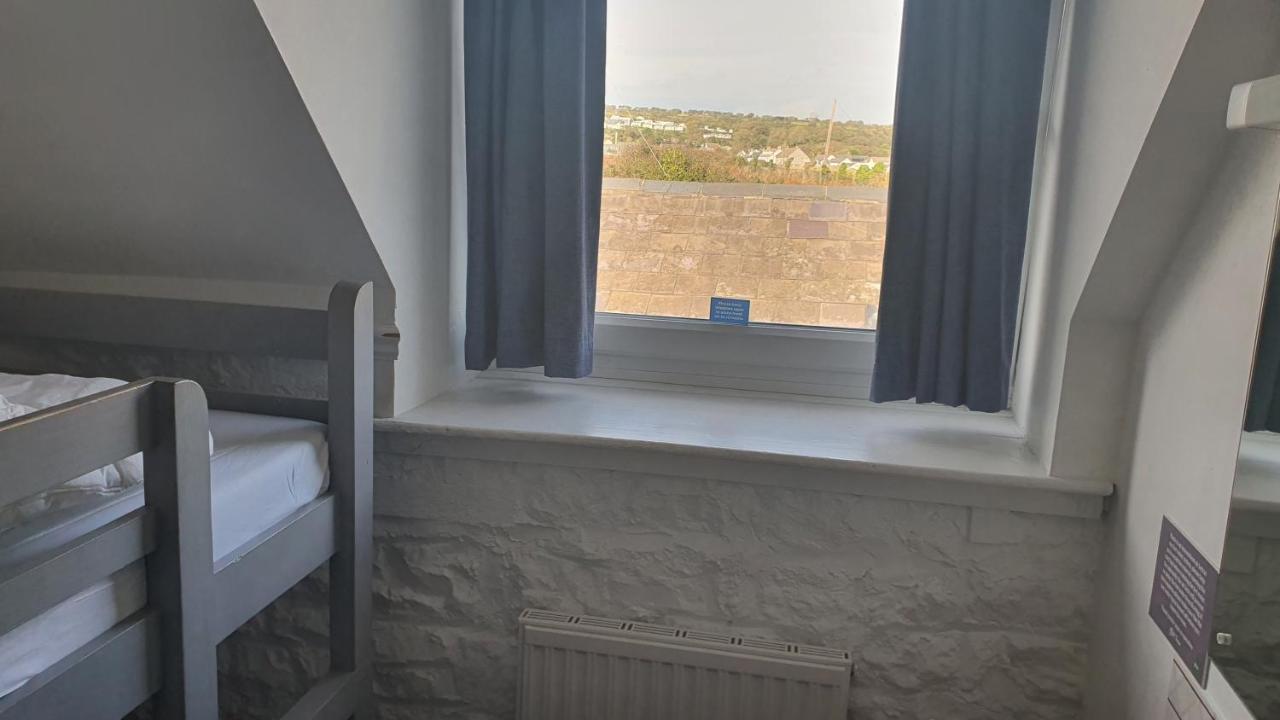 Yha Port Eynon Vandrarhem Exteriör bild