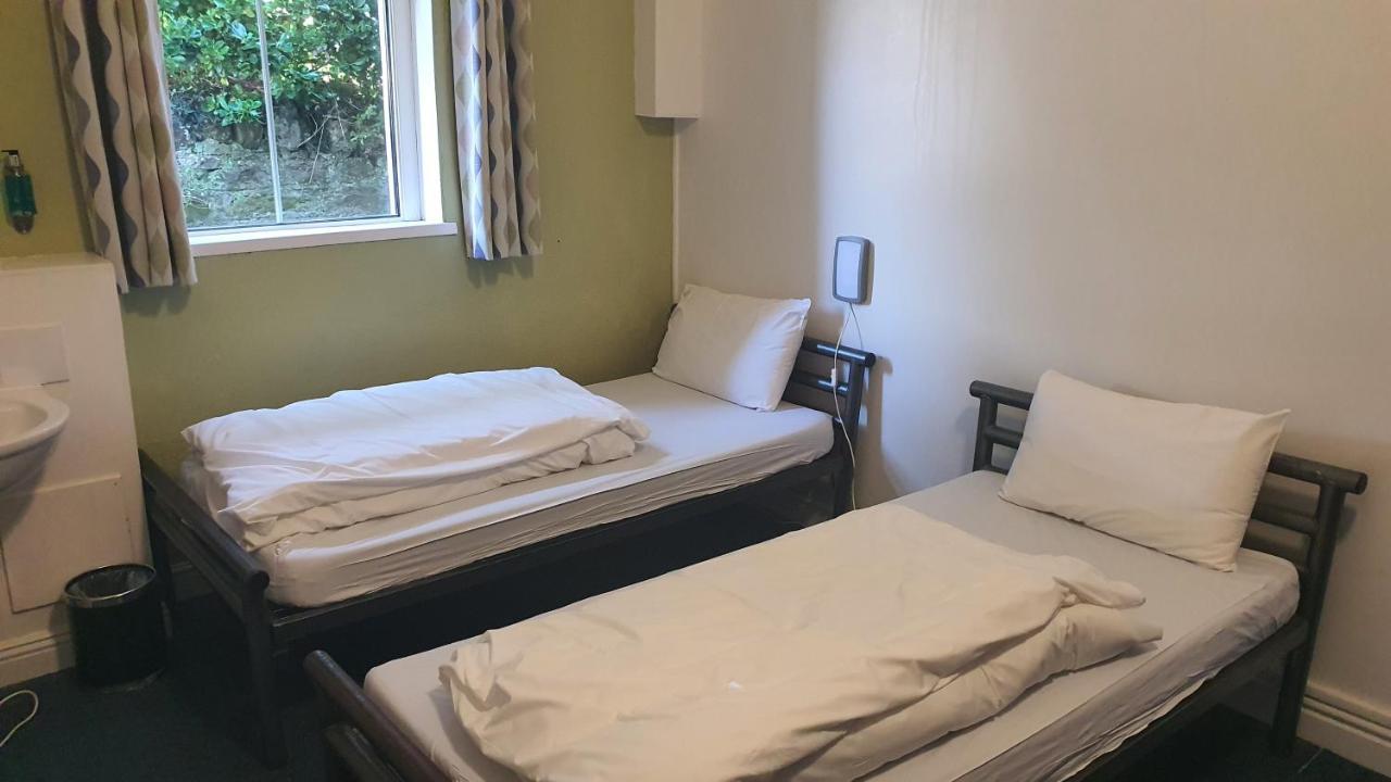 Yha Port Eynon Vandrarhem Exteriör bild