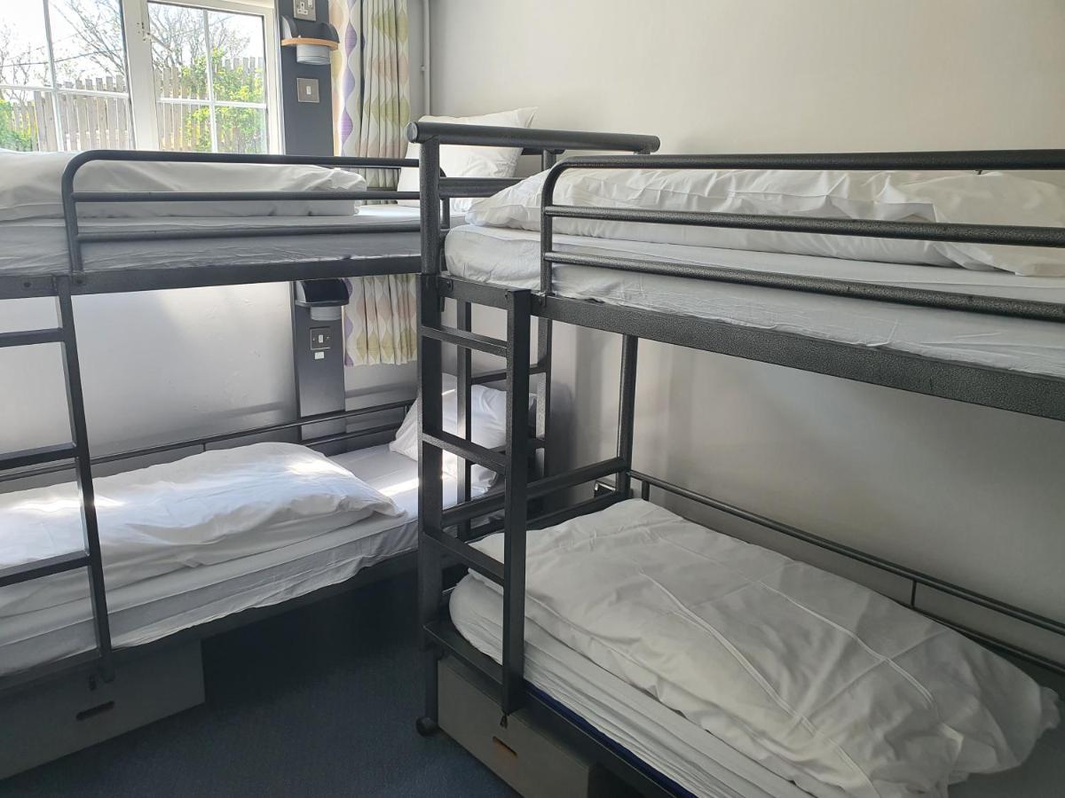 Yha Port Eynon Vandrarhem Exteriör bild