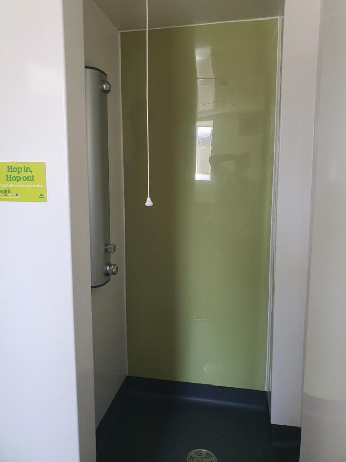 Yha Port Eynon Vandrarhem Exteriör bild